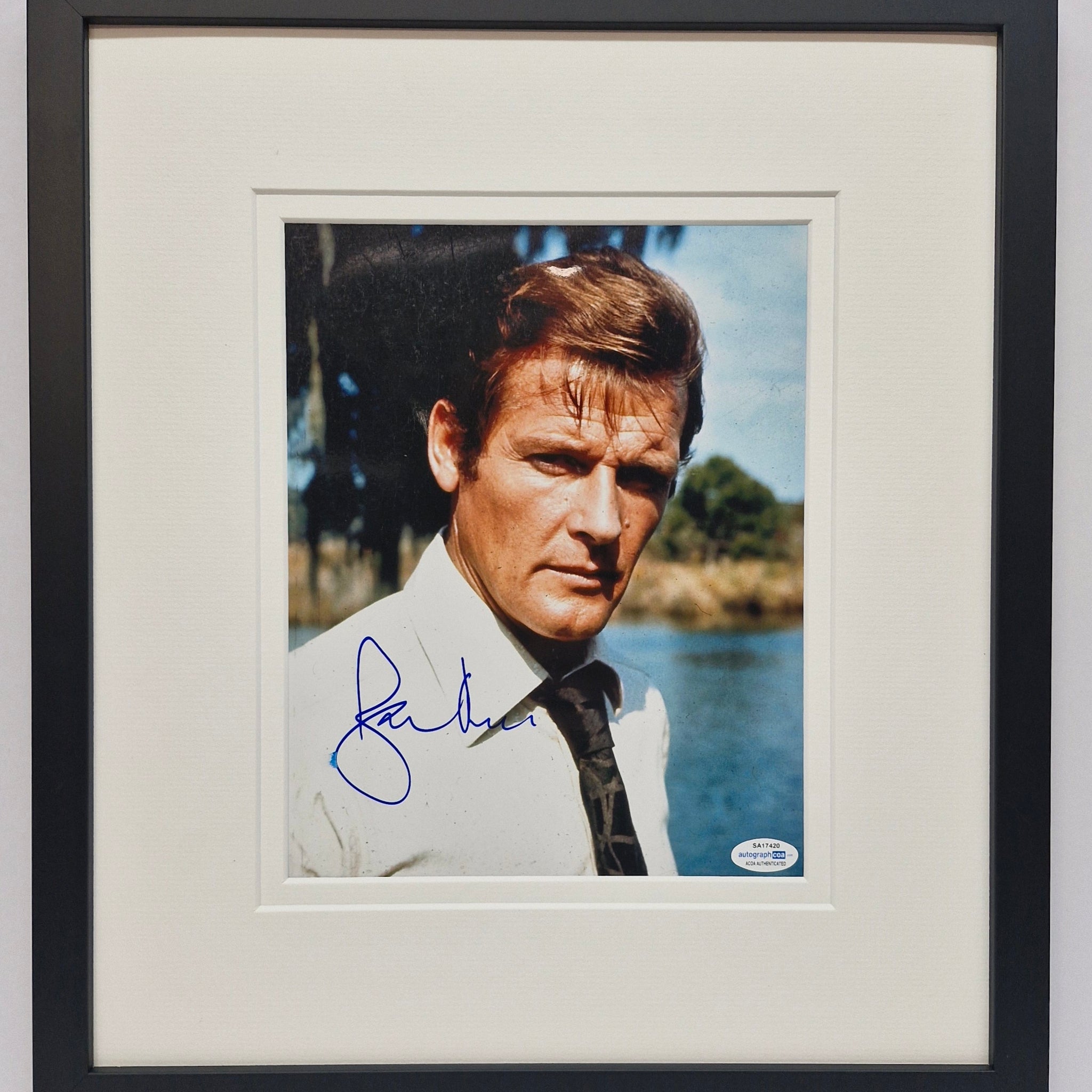 Roger Moore signed 007 Photo