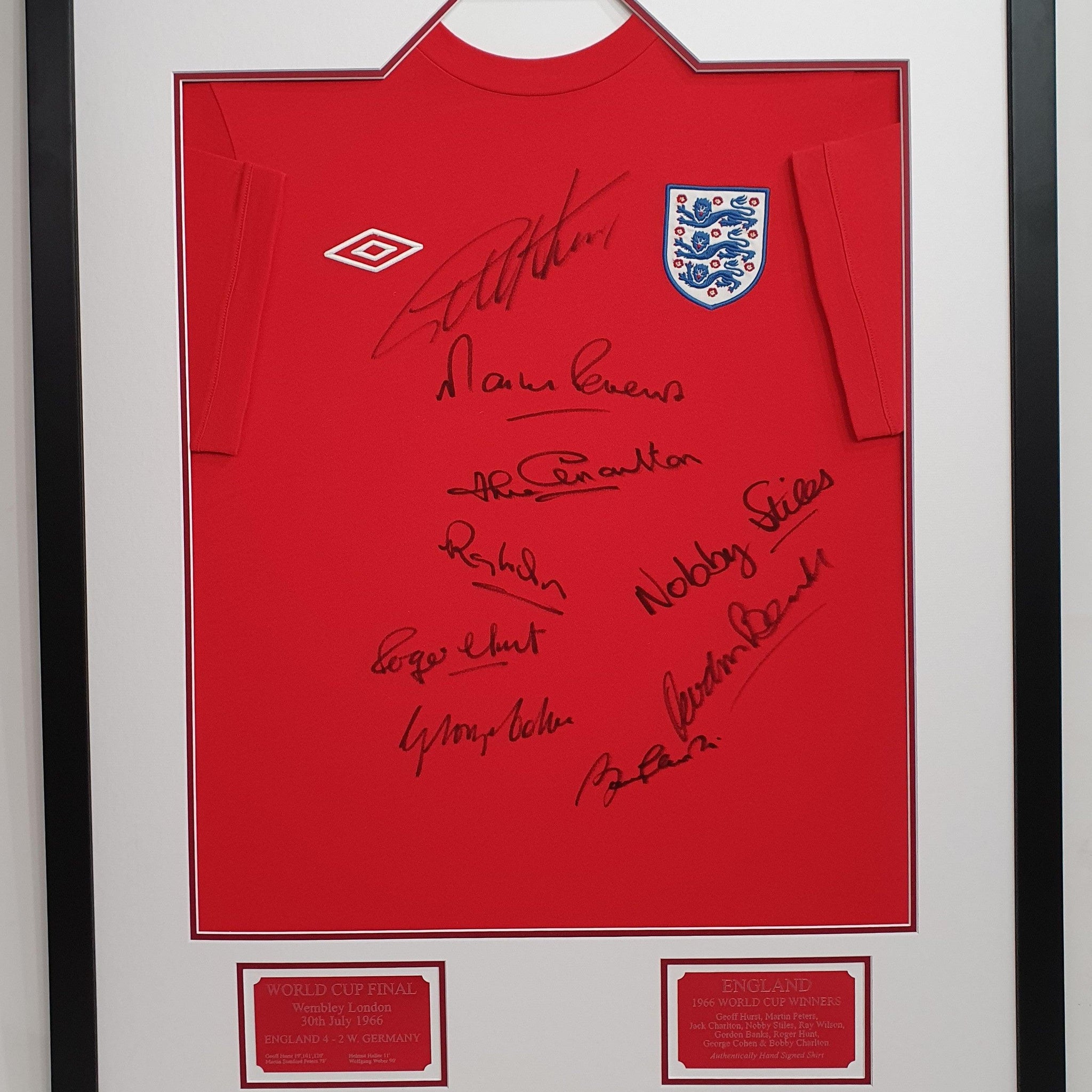 England 1966 World Cup Winners Shirt Signed by 9 Framed. - Darling Picture Framing