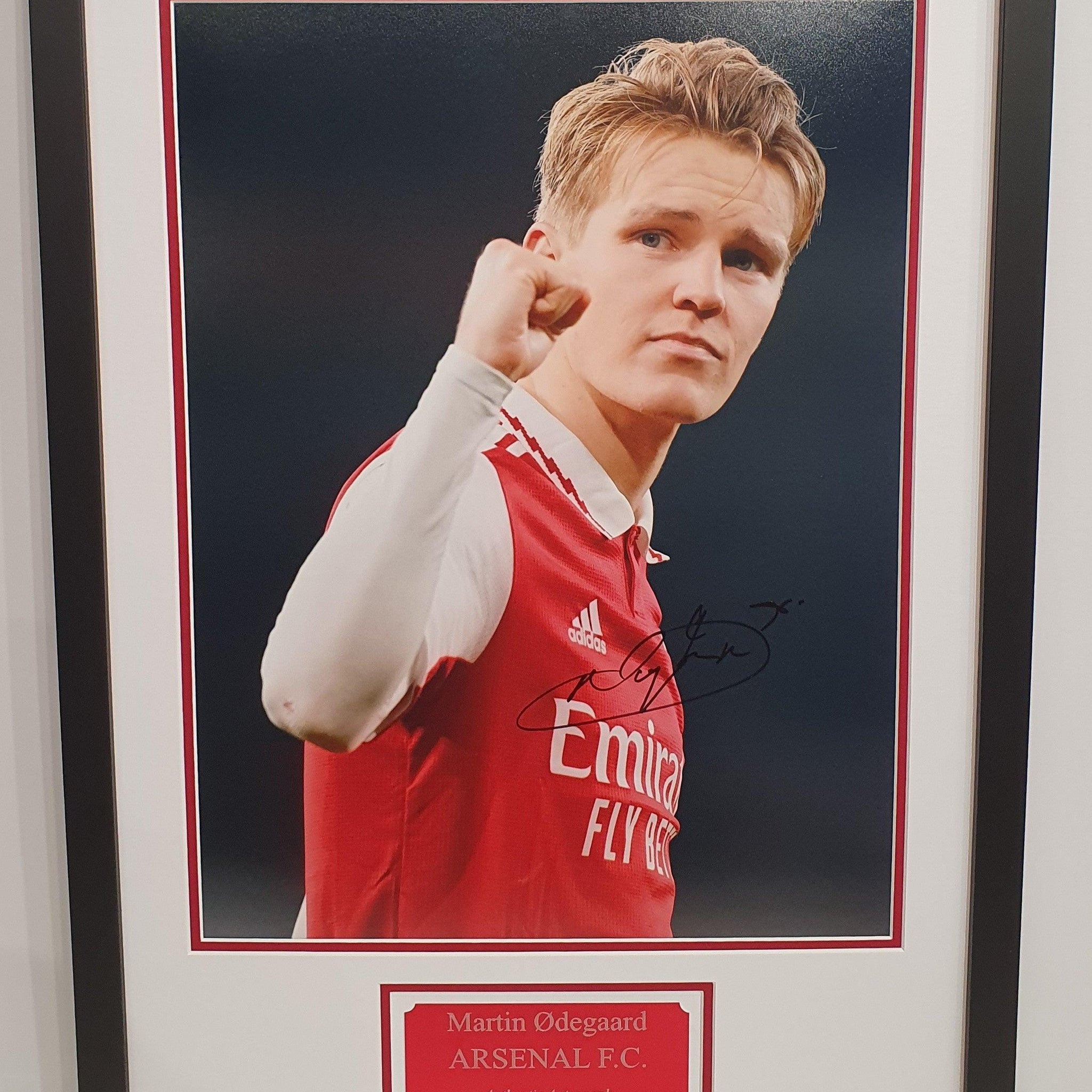 Martin Odegaard Signed Large Arsenal Photo Framed. - Darling Picture Framing