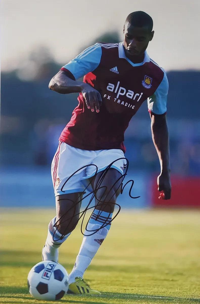 Ricardo Vaz Te Signed West Ham United Photo. - Darling Picture Framing