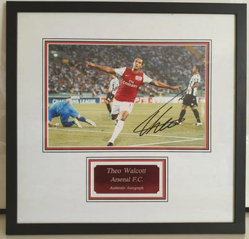Theo Walcott Signed Arsenal Photo Framed. - Darling Picture Framing